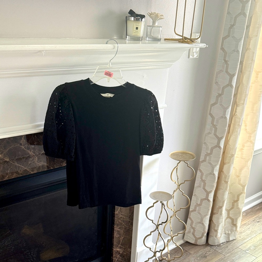 H&M Black Puff Sleeve Blouse